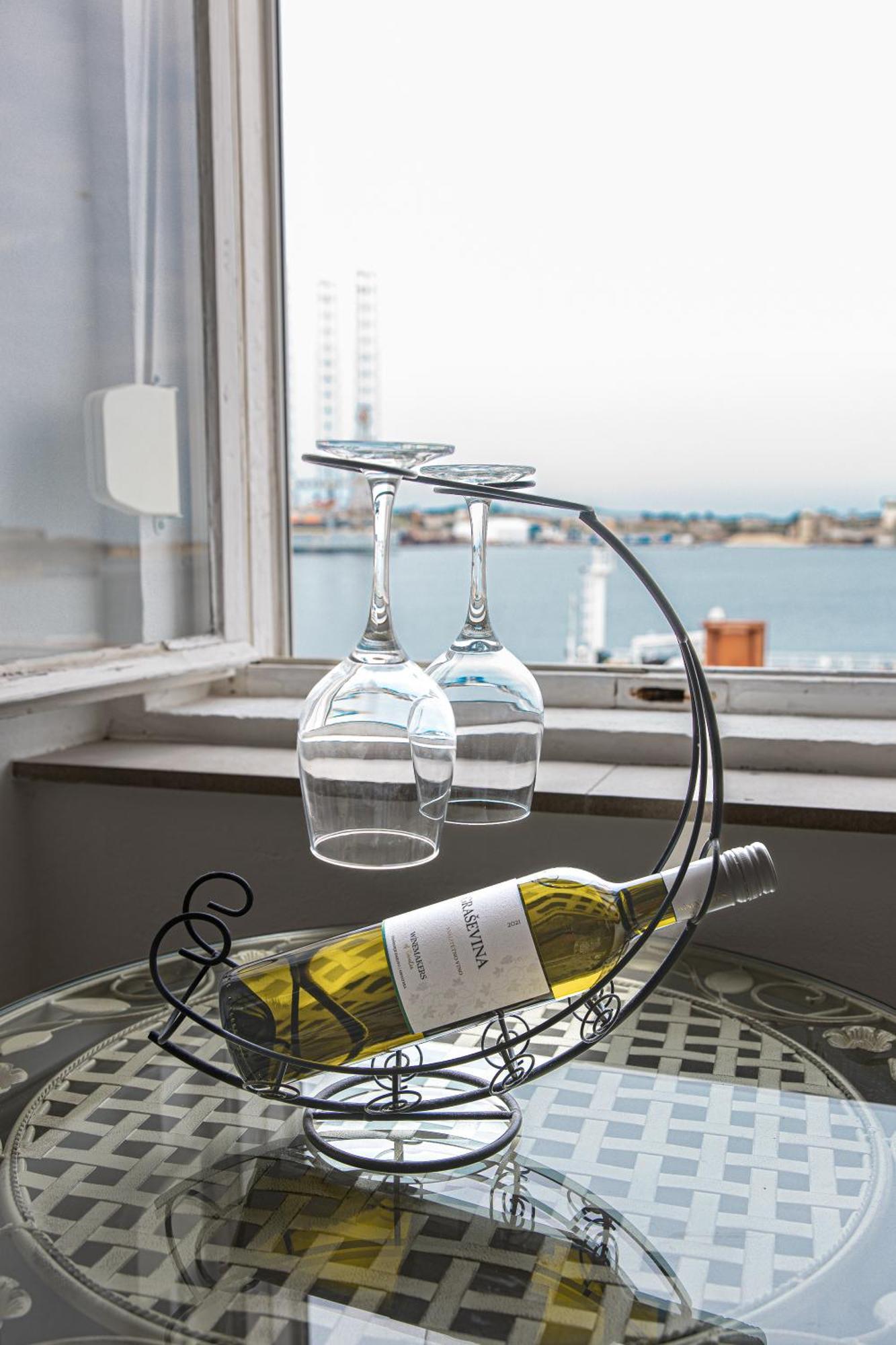 PUY Main Square Apartments With Sea View מראה חיצוני תמונה