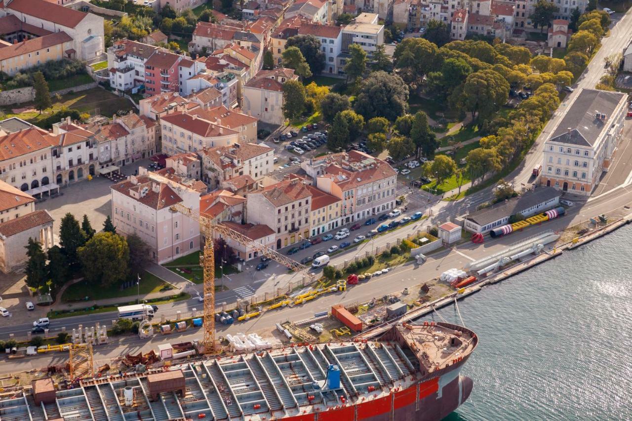 PUY Main Square Apartments With Sea View מראה חיצוני תמונה