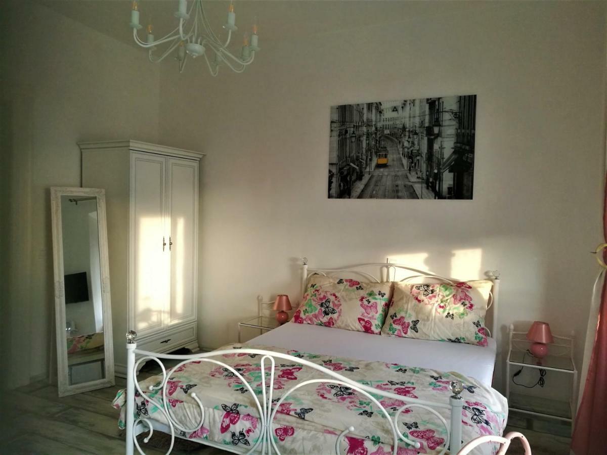 PUY Main Square Apartments With Sea View מראה חיצוני תמונה