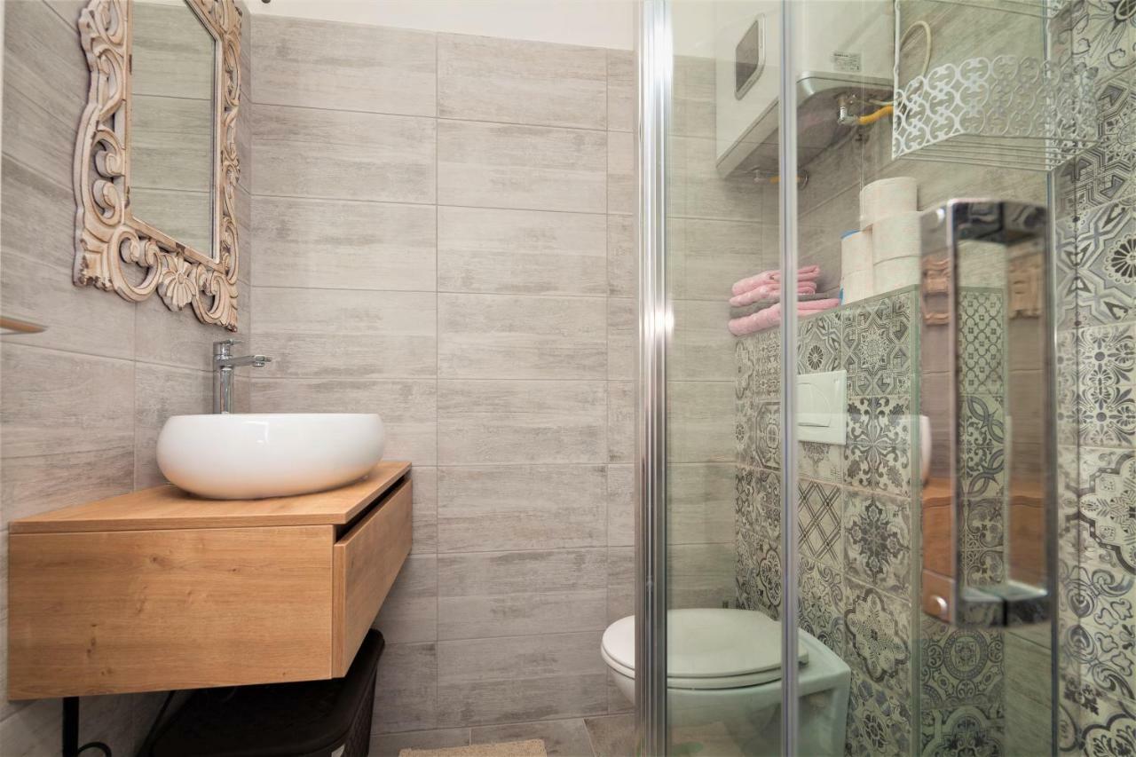 PUY Main Square Apartments With Sea View מראה חיצוני תמונה