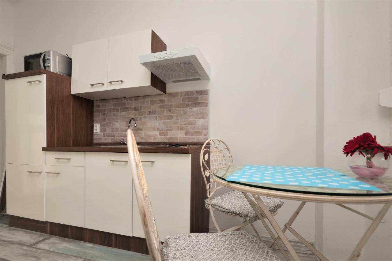 PUY Main Square Apartments With Sea View מראה חיצוני תמונה