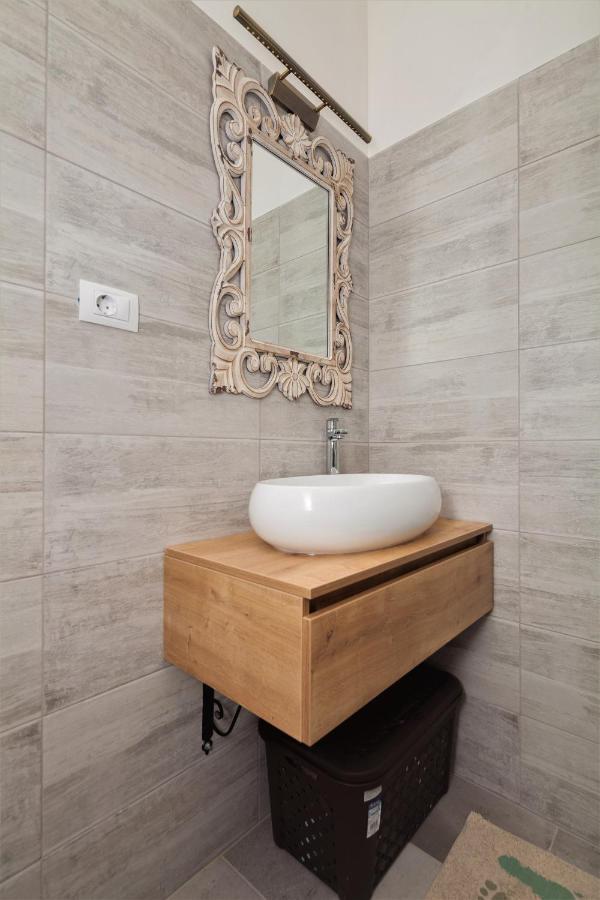 PUY Main Square Apartments With Sea View מראה חיצוני תמונה